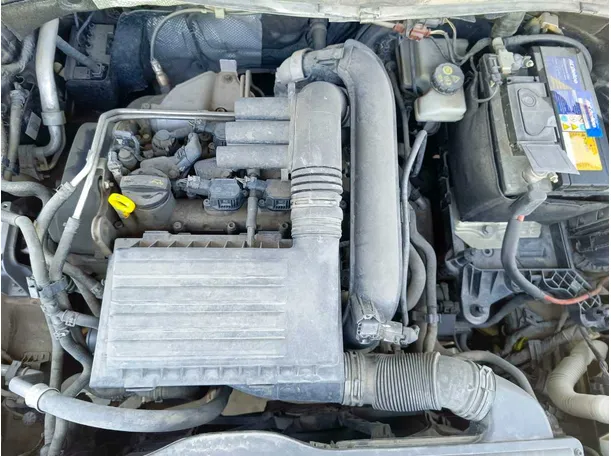 Car image 38