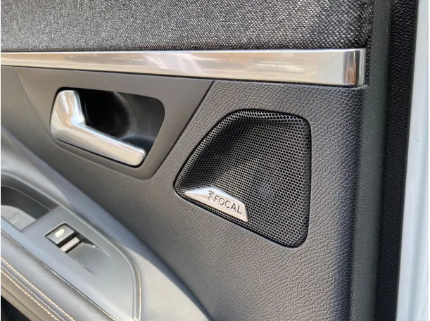 Car image 31