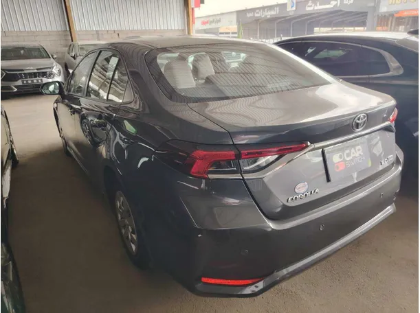 Car image 7