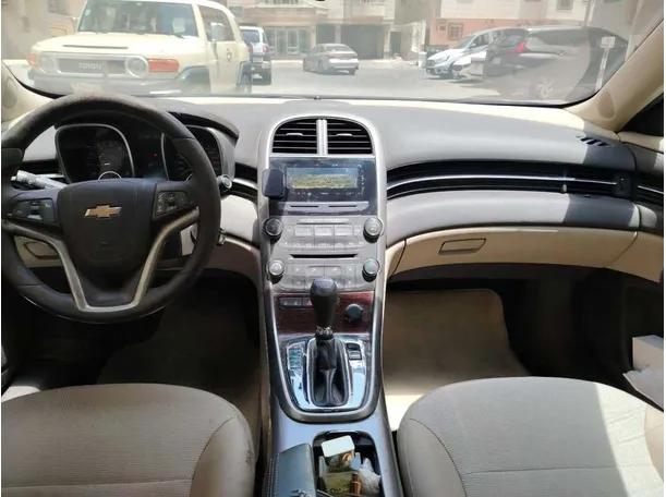 Car image 17
