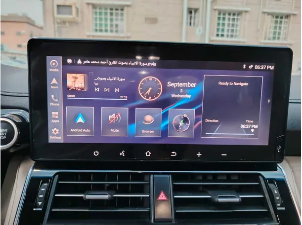 Car image 27