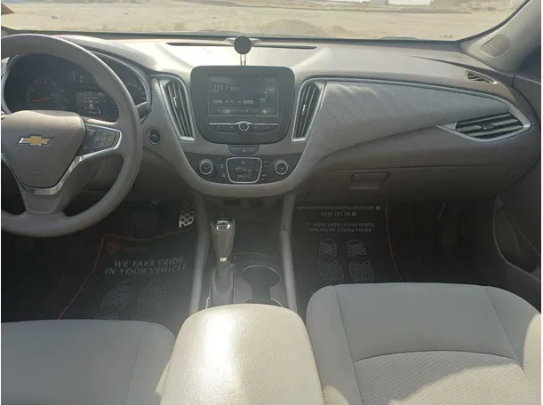 Car image 16