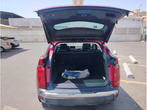 Car image 32