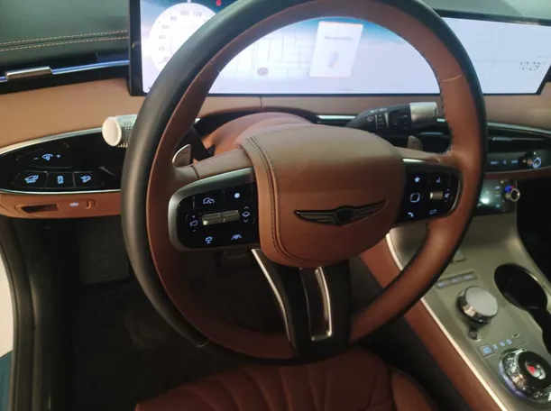 Car image 20
