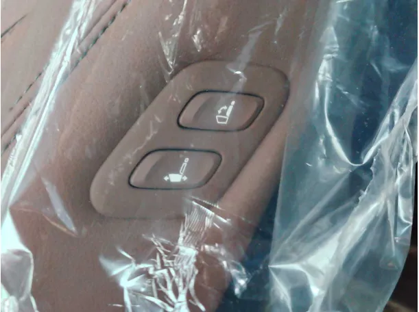 Car image 37