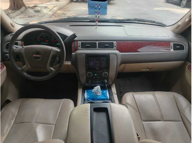 Car image 21