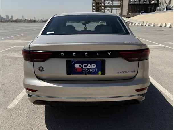 Car image 6