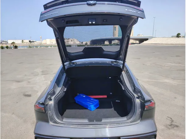 Car image 25