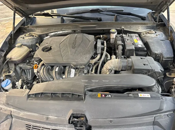 Car image 21