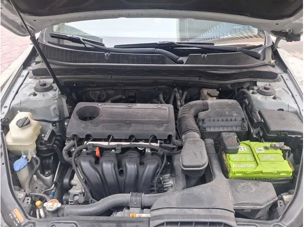 Car image 20