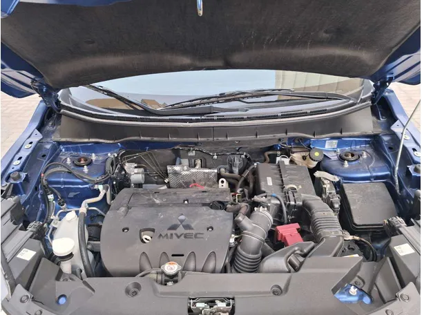 Car image 28
