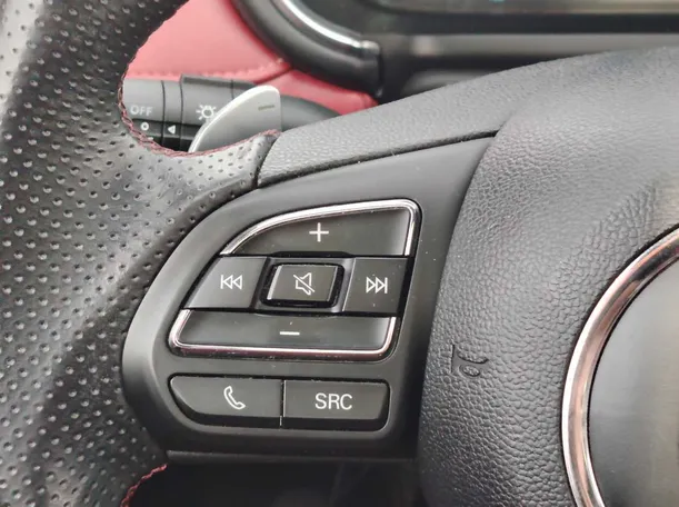Car image 23
