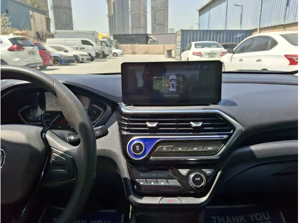 Car image 15