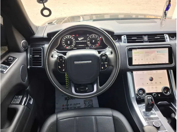 Car image 17
