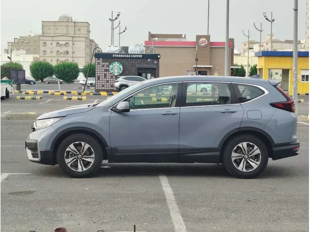 Car image 8