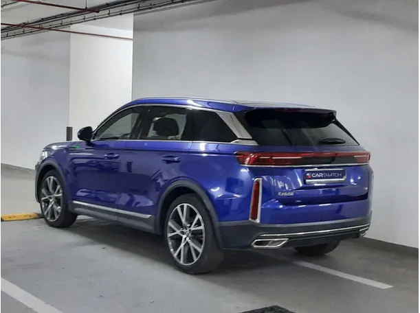 Car image 7