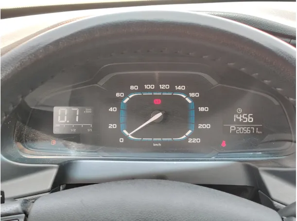 Car image 21