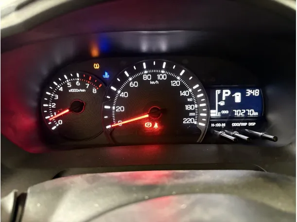 Car image 11