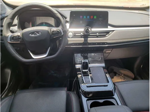 Car image 16