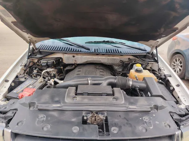 Car image 33