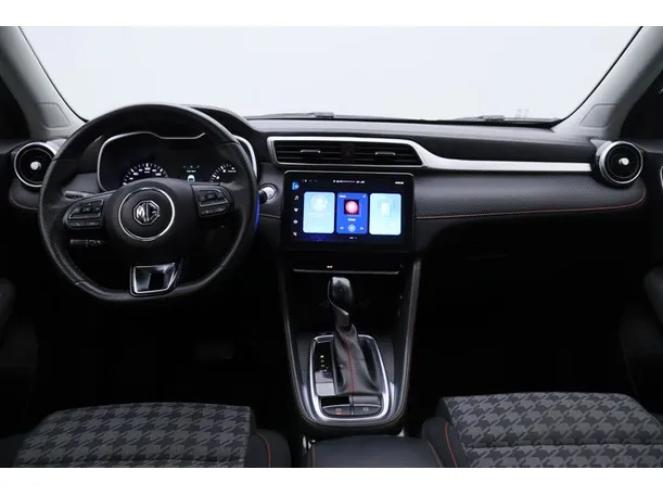 Car image 14