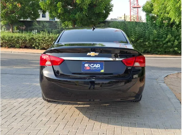 Car image 6