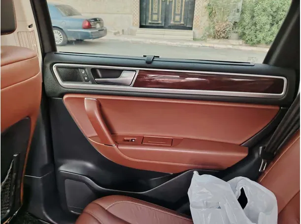 Car image 36