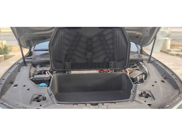 Car image 36