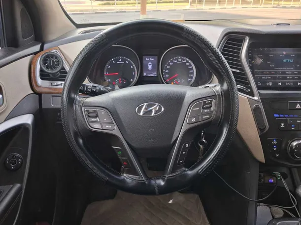 Car image 17