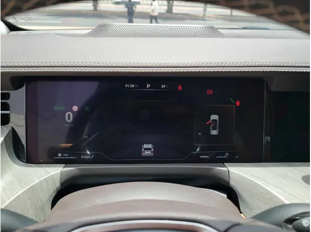 Car image 25