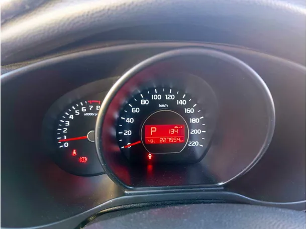Car image 25