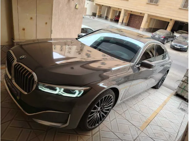 Car image 8