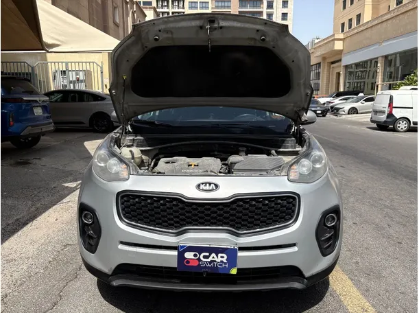 Car image 28