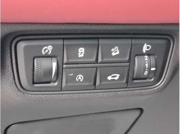 Car image 27
