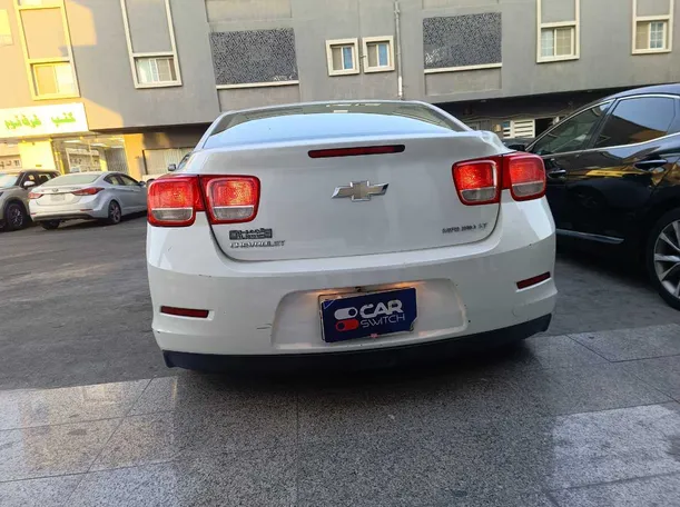 Car image 6