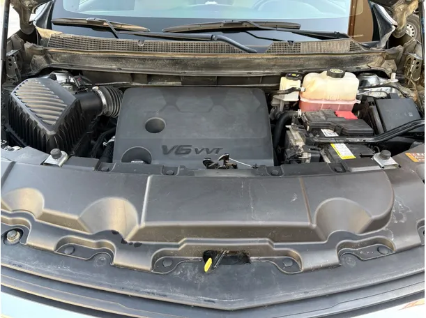 Car image 30