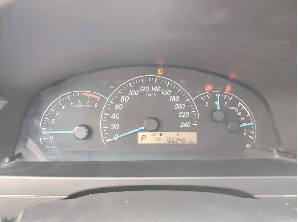 Car image 30