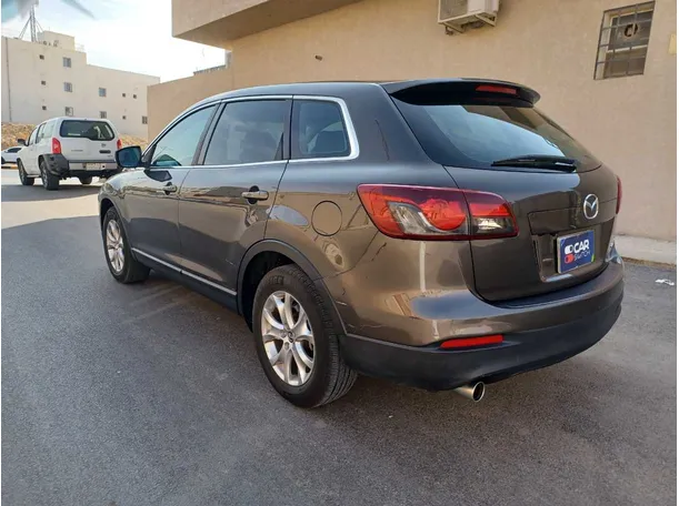 Car image 7