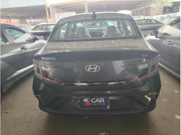 Car image 6