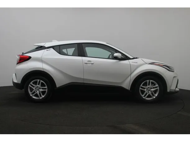 Car image 13