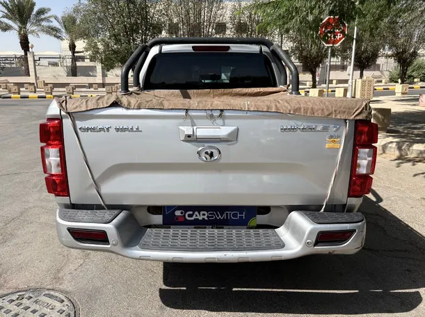 Car image 6
