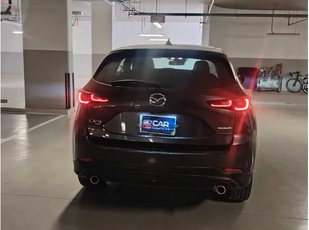 Car image 6