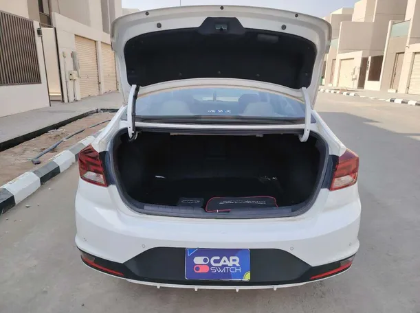 Car image 28