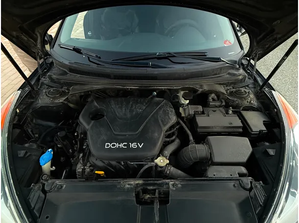 Car image 10