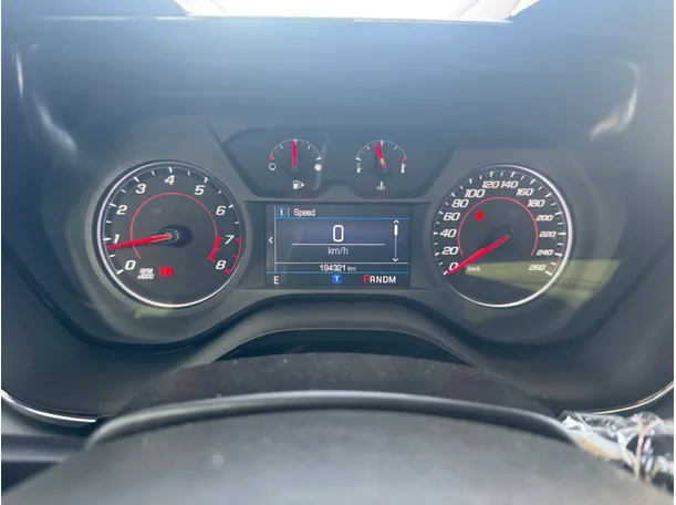 Car image 18