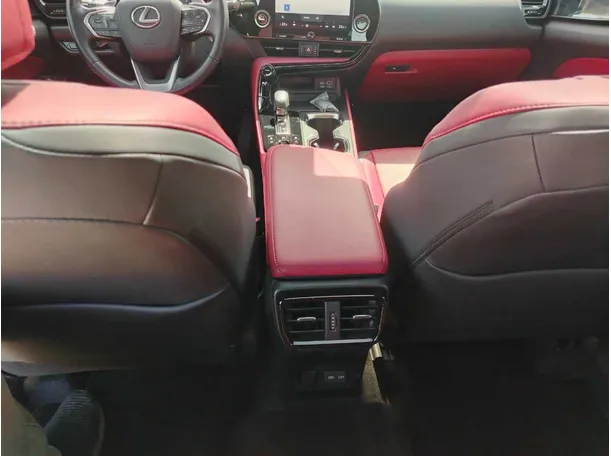 Car image 43