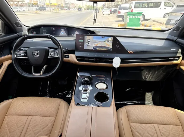 Car image 17