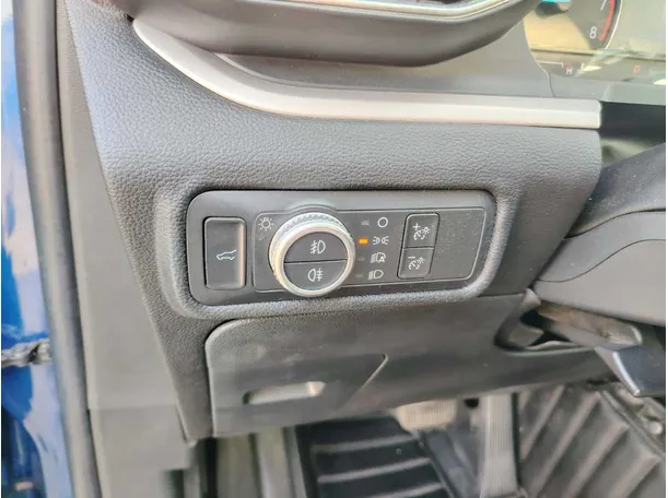 Car image 41