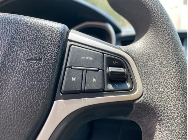 Car image 23