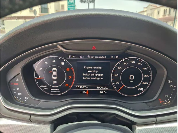 Car image 19